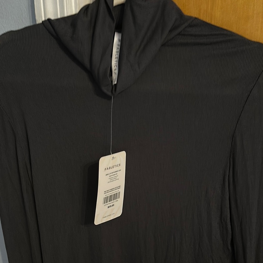 Fabletics‎ Black Turtleneck Top NWT